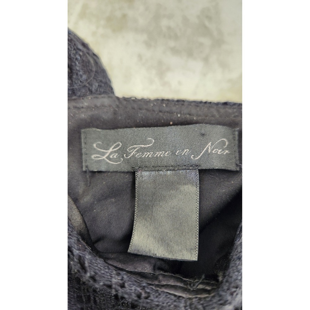 Lace Crochet Navy Crop Top with Flutter Straps - Picture 6 of 10